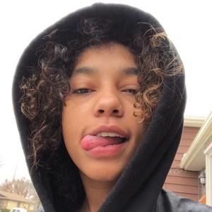 Meet your Posher, Keera